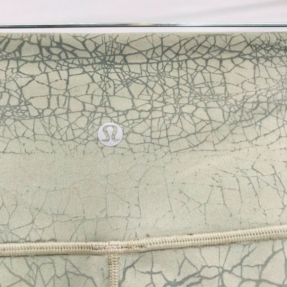 Lululemon Wunder Under High Rise Leggings Size 8 - Picture 5 of 6